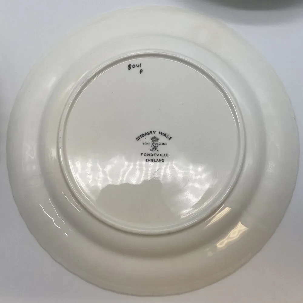 Fondeville EmbassyWare England Bone China Gold Leaf Cut Trim Set Of 6 Plates